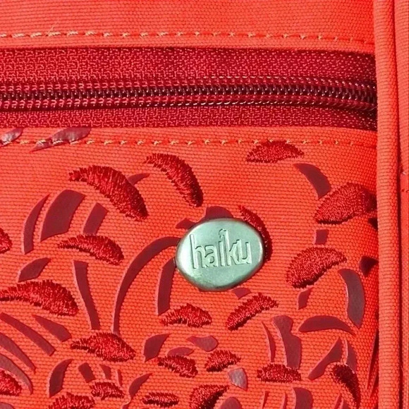 Haiku‎ backpack - Picture 2 of 9